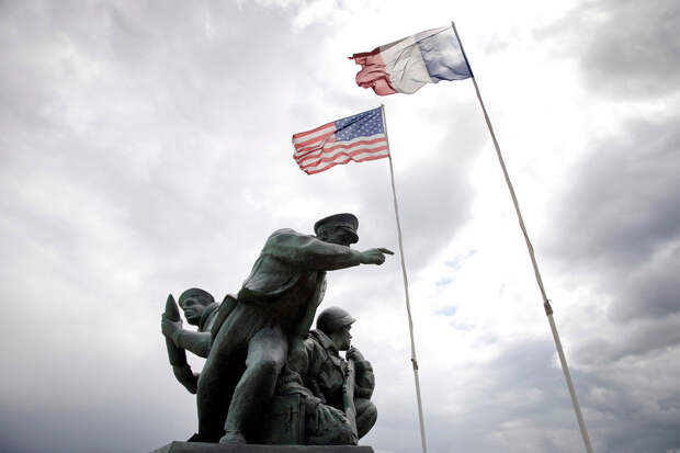 Министр Лескюр: атака США на Гренландию пересечет черту