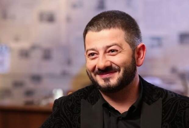 Михаил Галустян