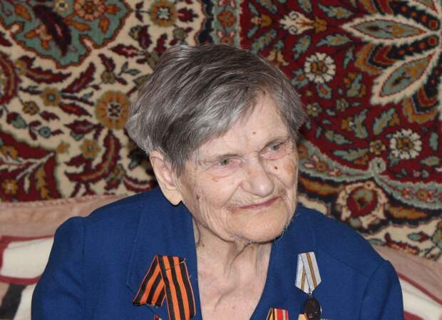 В Туле со 102-летием поздравили ветерана Великой Отечественной войны