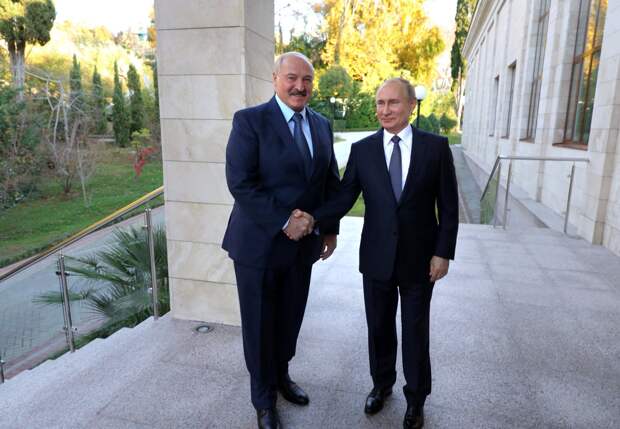 Лукашенко о русских: "Стойко преодолеют все трудности и испытания"