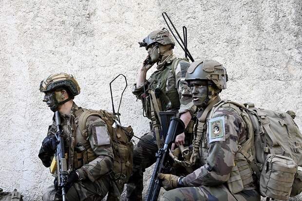 Paris Match: «Элитные подразделения Франции» проводят тренировки на Украине