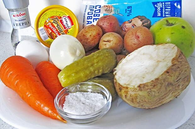 Ингредиенты для картофельного салата по-чешски