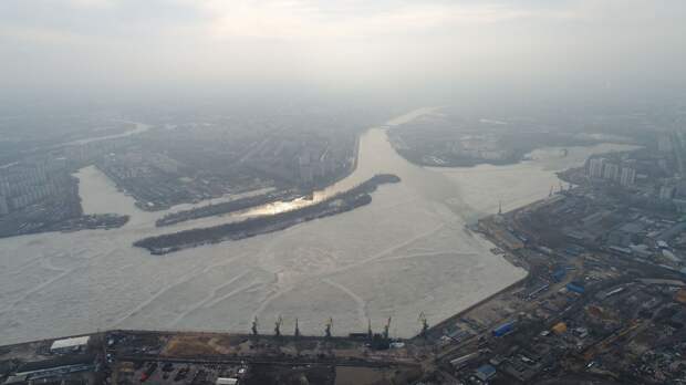 Синоптики спрогнозировали облачность и до +15 градусов в Москве в среду