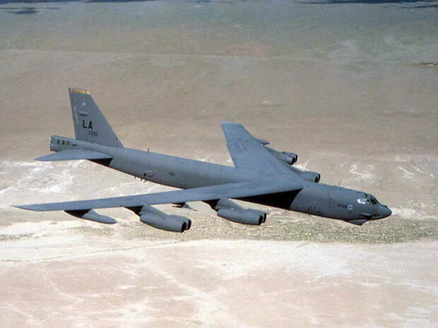 Пентагон известил Россию о постоянных приграничных полетах ядерных бомбардировщиков