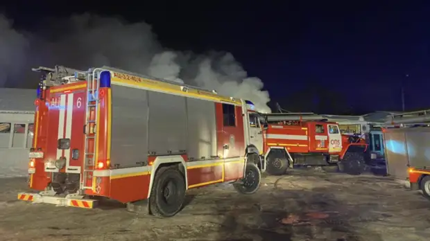 В Самаре ликвидировали открытое горение в торговом павильоне
