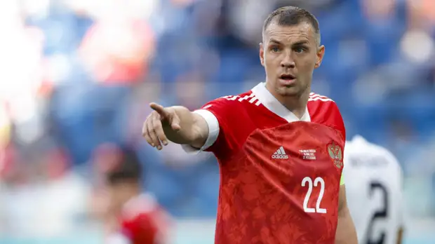 Познер считает эгоистичным решение Дзюбы отказаться от вызова в сборную России