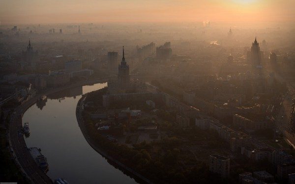 Туман-туманище: города планеты, утопающие в молочной дымке