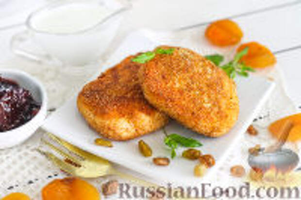 Фото к рецепту: Сырники по-киевски