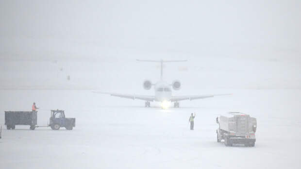 Аэропорт Ярославля временно не обслуживает рейсы