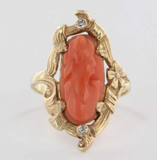 Antique Art Nouveau 14 Karat Yellow Gold Cameo Cocktail Ring Heirloom Fine Jewelry