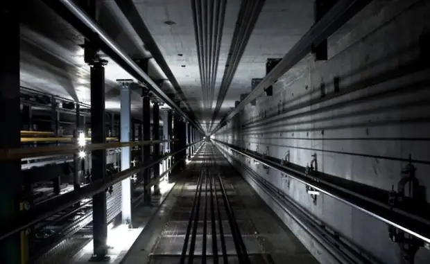 В Махачкале сорвался лифт, среди пострадавших – ребенок