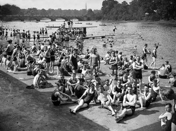 Этот безумный, яркий Лондон на черно-белых фотографиях 1930-х годов