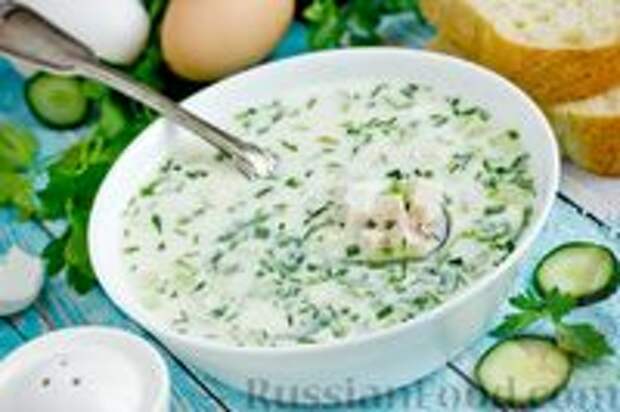 Фото к рецепту: Окрошка на сметане, с копчёной курицей