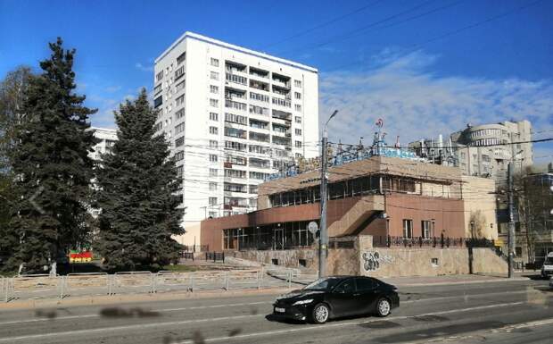 Бетонные плиты домов в центре Челябинска меняют на пенопласт за 552 млн руб