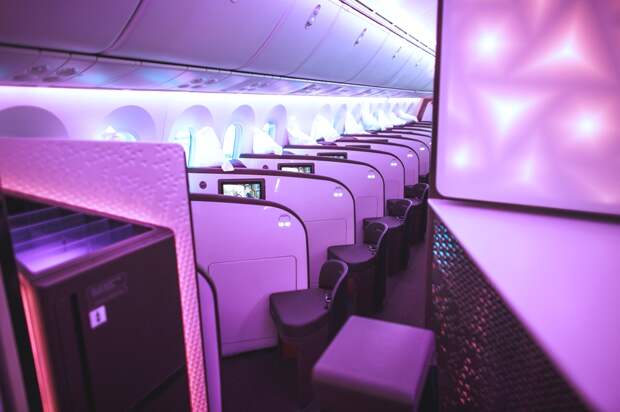 Virgin-Atlantic-Airways-Upper-Class-Bar-and-Cabin-Interior 8