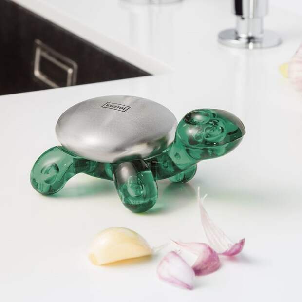 Металлическое мыло на подставке в виде черепахи. / Фото: giftprime.ru