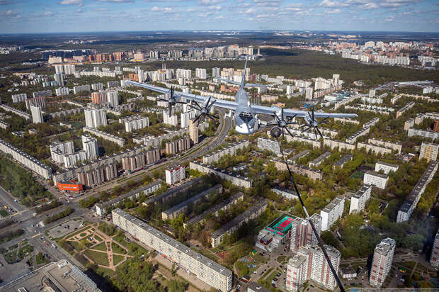 Северное Тушино, метро "Сходненская", улица Героев Панфиловцев и т.д.