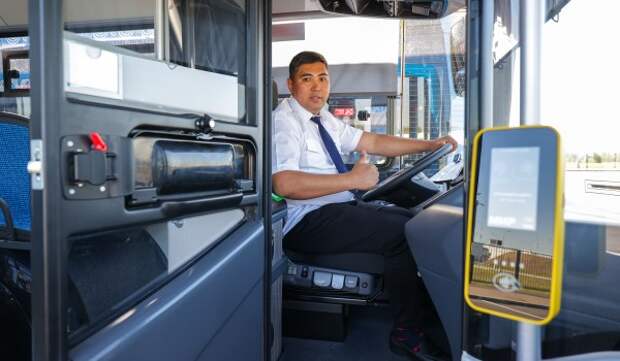 Ликсутов: Автобусный парк «Нагатино» начали переводить на электронные путевые листы для водителей