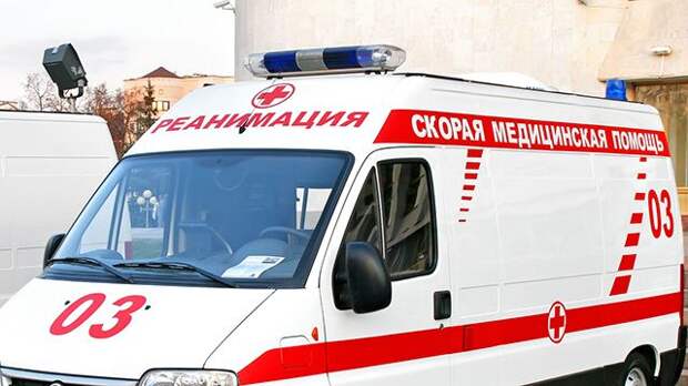 Четыре человека пострадали в столкновении двух автобусов в Петербурге