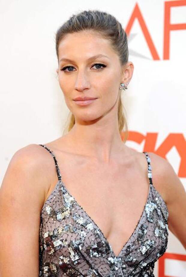 1. Жизель Бундхен (Gisele Bundchen), 31 год, супермодель, дизайнер и предприниматель Рост: 180 см Параметры: 86-61-86 Заработано за год: €96 млн. 1. Жизель Бундхен (Gisele Bundchen), 31 год, супермодель, дизайнер и предприниматель Рост: 180 см Параметры: 86-61-86 Заработано за год: €96 млн.