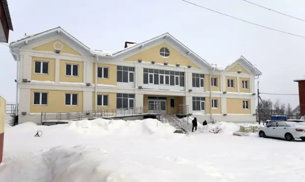 В Красноселькупе завершают строительство хозяйственного корпуса райбольницы