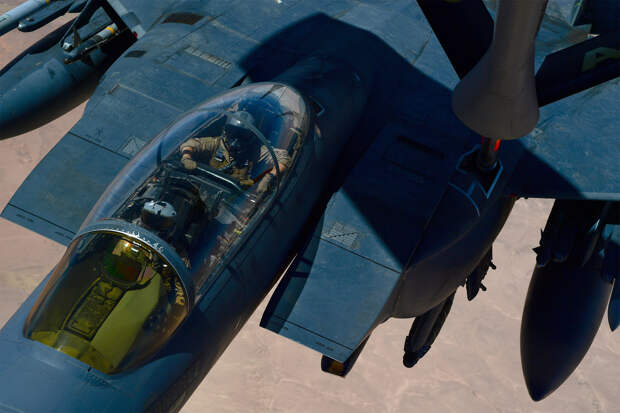 В США в обломках сбитого Ираном F-35 узнали F-15E