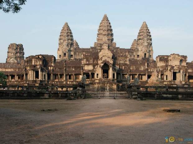 10 самых впечатляющих исторических руин в мире