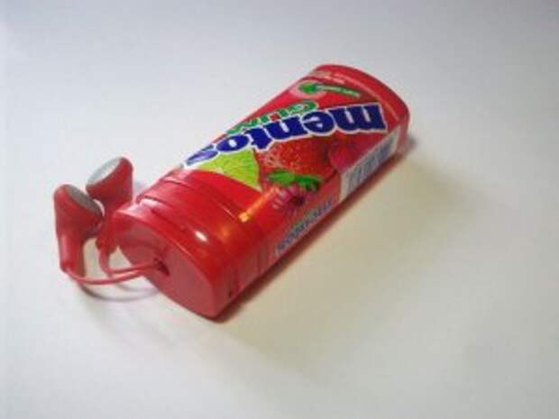 Портативный контейнер для наушников из пластикового флакона Mentos