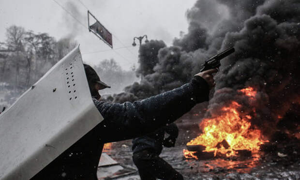 Осенью в Украине разразится война между людьми и властью