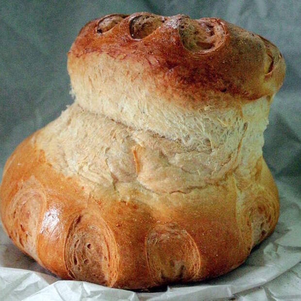 It's notoriously difficult to balance and connect the tiny top loaf to the bottom.