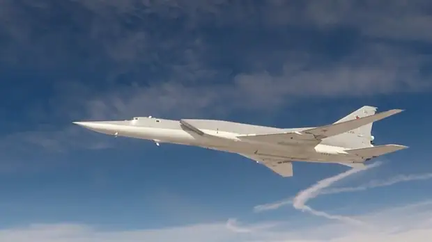 Два Ту-22М3 пролетели над нейтральными водами Чёрного моря