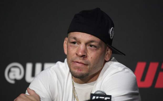 Nate Diaz at press conerence