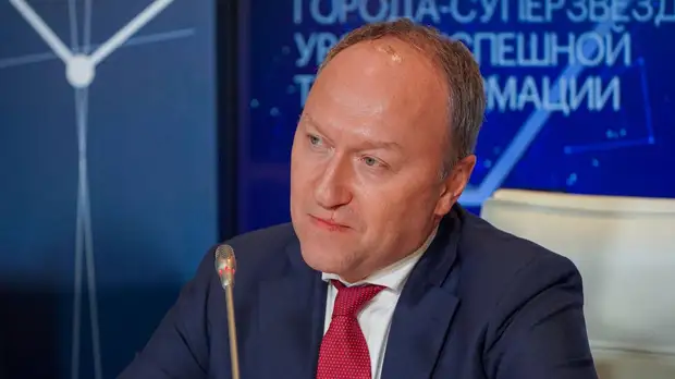 Андрей Бочкарев: На станции «Варшавская» ведется облицовка вестибюля мрамором и гранитом