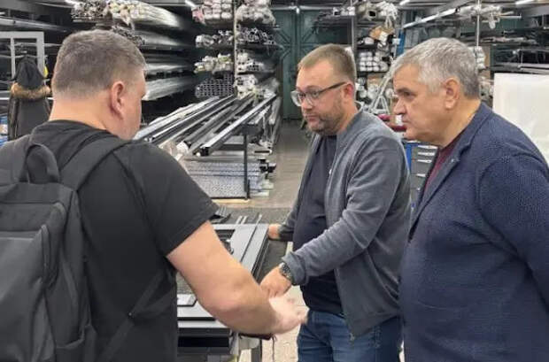 Первый вентиляционный прибор AEROMAT 80 в Новосибирске на профильной системе «АЛЮТЕХ»: комфорт, тишина и свежий воздух без открывания окна