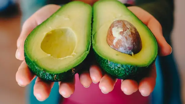 Врач Асанов рассказал о фруктах, особенно полезных в зимний период