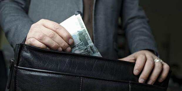 Красиво жить не запретишь. Росстат раскрыл зарплаты чиновников