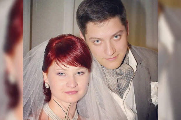 После кончины Романа Попова вдове актера Юлии помогла психотерапия