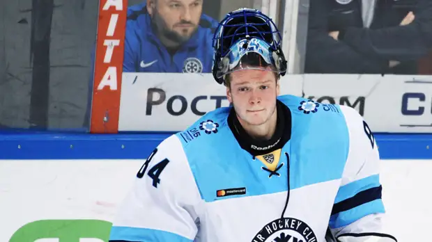 Спасение голкипера «Сибири» в матче с «Куньлунем» признано лучшим на неделе в КХЛ