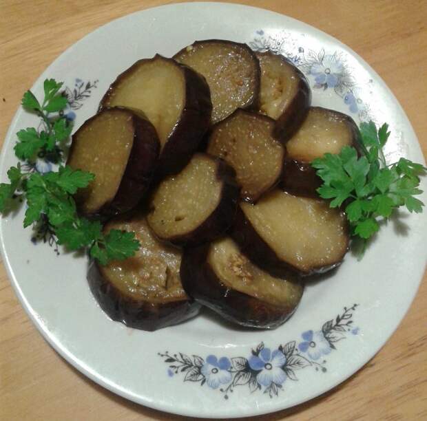 Жареные баклажаны с чесноком на зиму