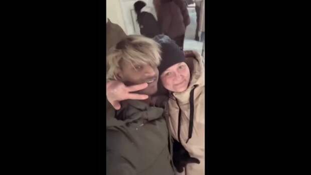 Россиянки начали массово выходить замуж за граждан Индии на фоне роста числа индийских мигрантов в России. При этом регистрация брака не гарантирует б...