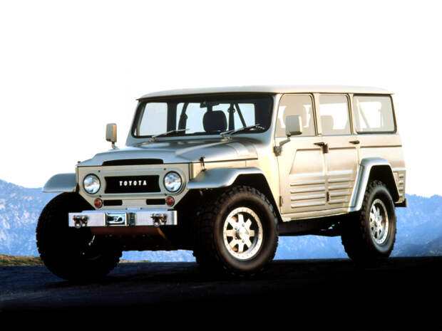 Land Cruiser FJ45 - классика жанра.