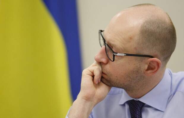 ТАСС: Арсений Яценюк утверждает, что Россия стремится "захватить Украину"