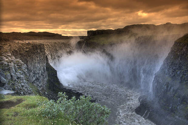 Водопад Деттифосс, Исландия