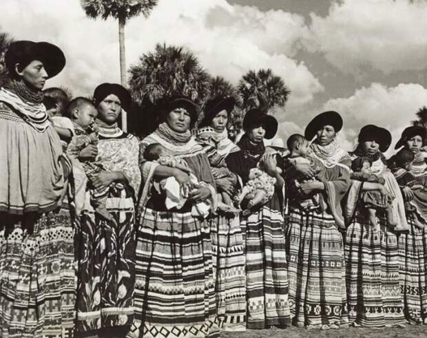 Индейцы племени семинолов, фото Чарльза Эббетса