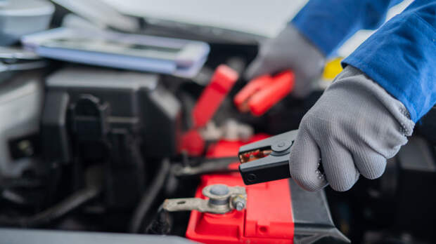 Автоэксперт Фастов: аккумулятор разряжается из-за длительного простоя машины