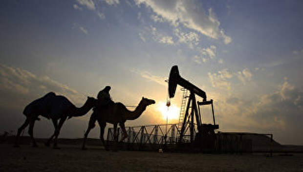 Нефтяная вышка. Архивное фото Нефтяная вышка. Архивное фото