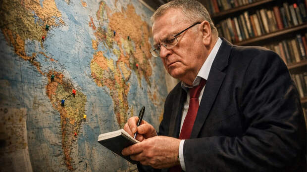 "А дальше что? Меня грохнете? Я молчать не буду": Сын Жириновского об угрозах Слуцкого