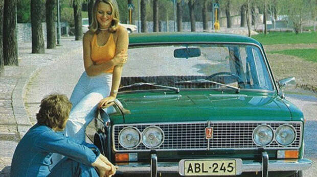 Соблазнительные девушки и советские мачо: какой была реклама автомобилей в СССР
