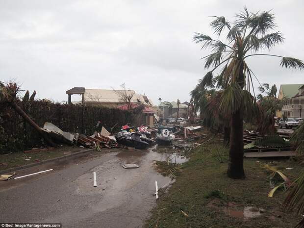 Анархия и мародерство в Карибском бассейне после урагана Ирма