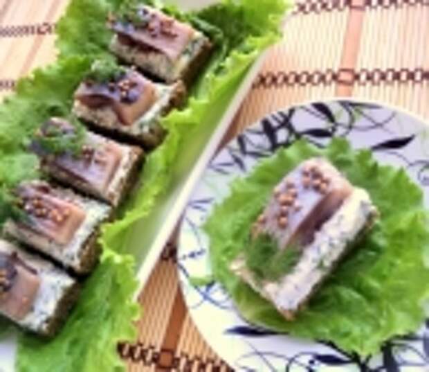 Канапе с сельдью